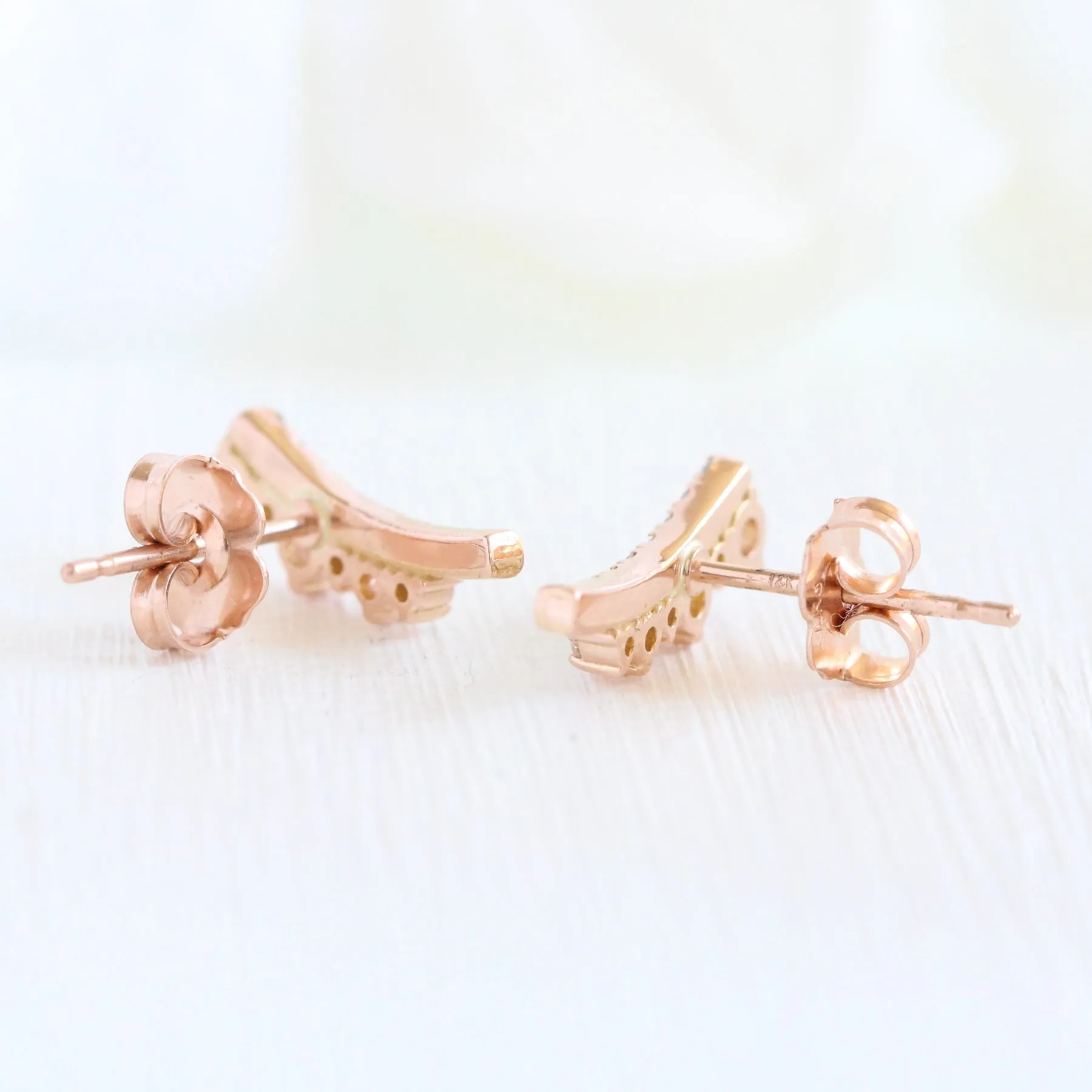 0.68 Ct. Tiara Diamond Earrings in 14k Gold Curved Earrings Studs