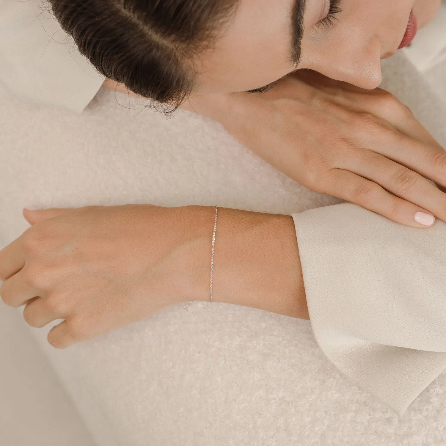 14k White Gold Diamond Bar Bracelet