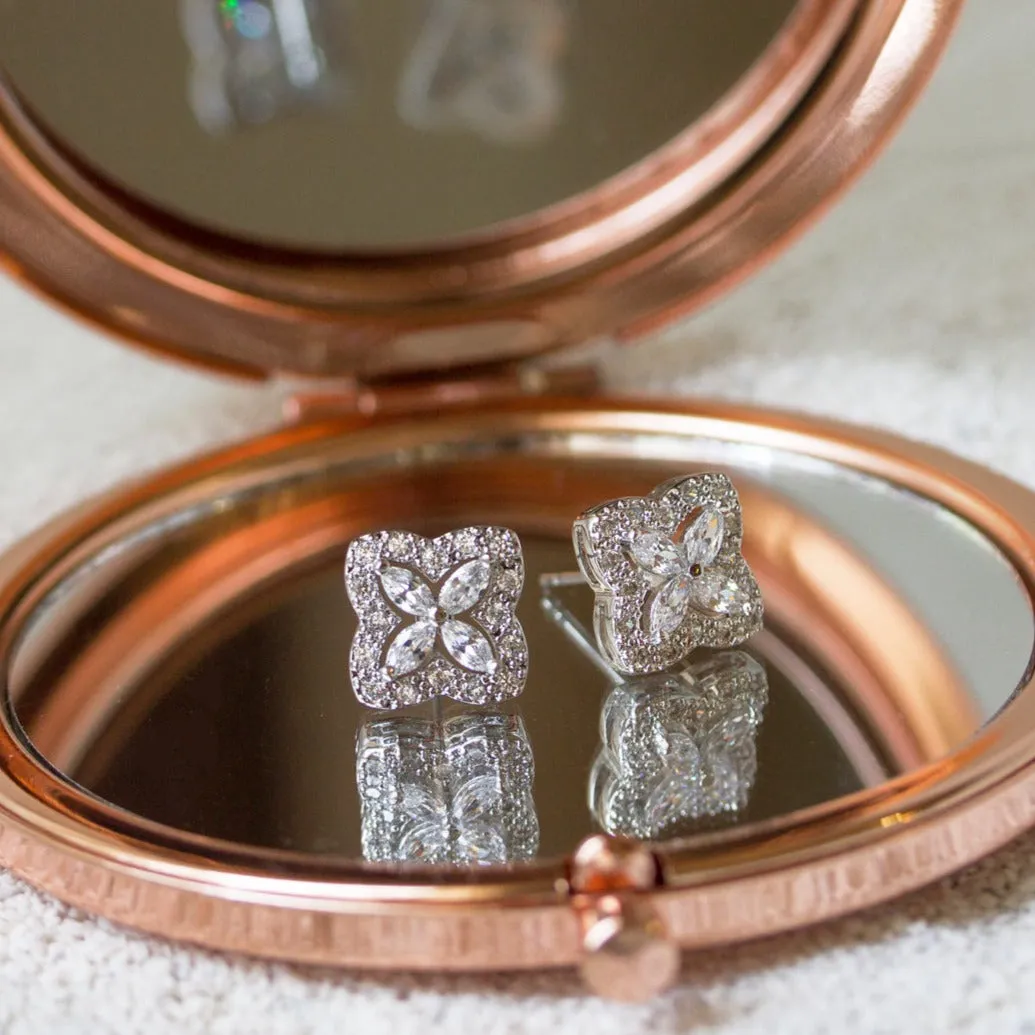 Arpel Floral Stud Earrings