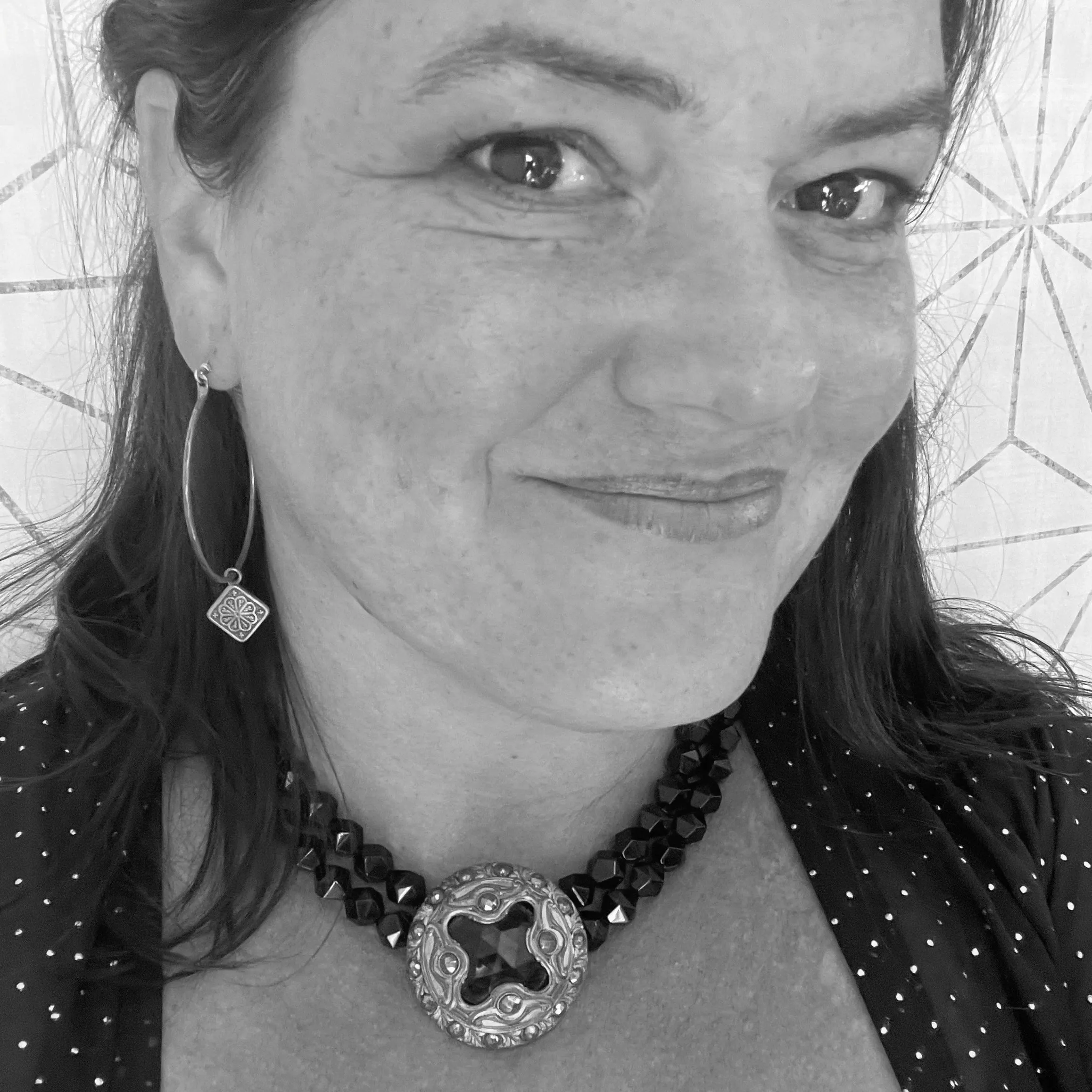 BOTANICA Necklace in Star Cut Carnelian