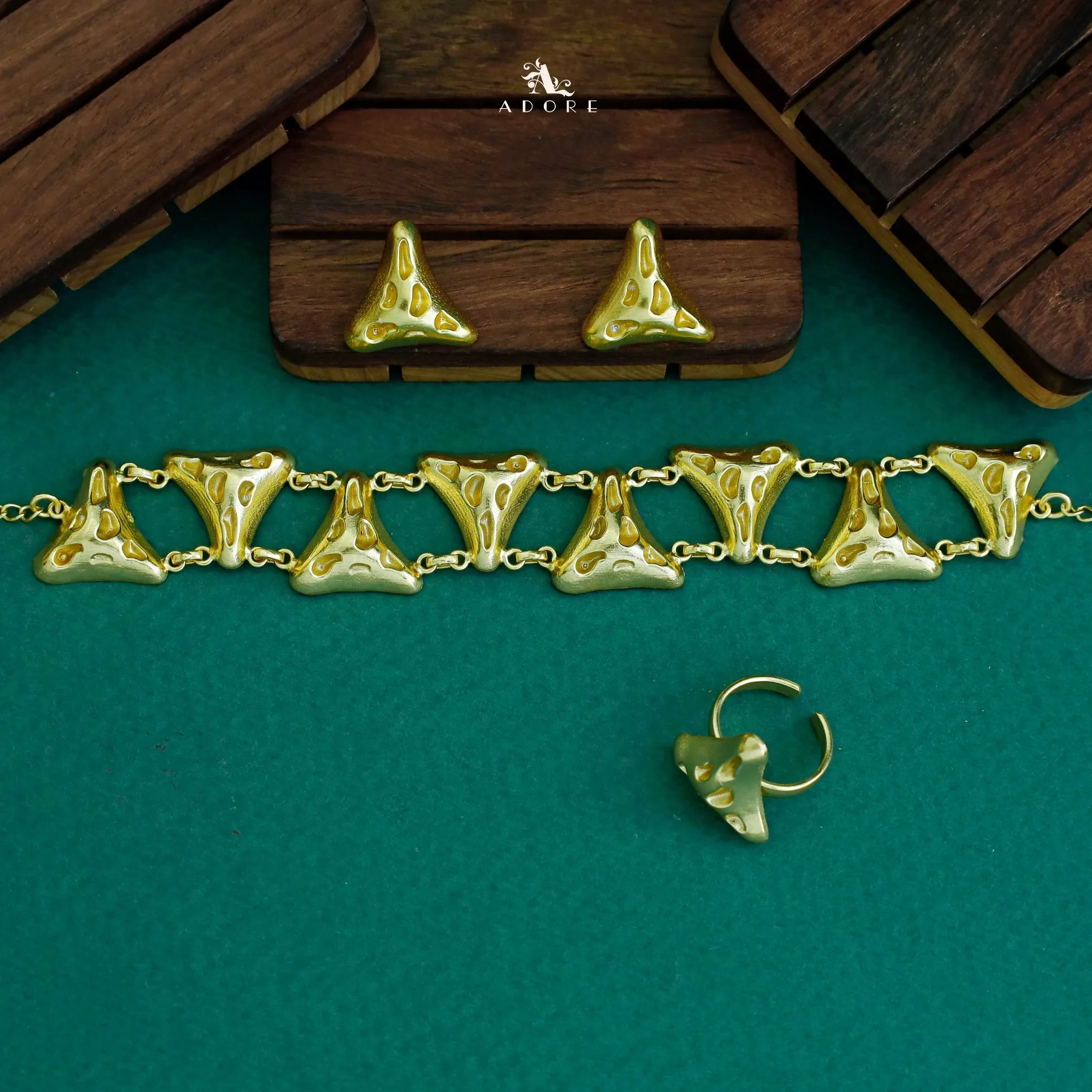 Golden Textured Triangle Combo