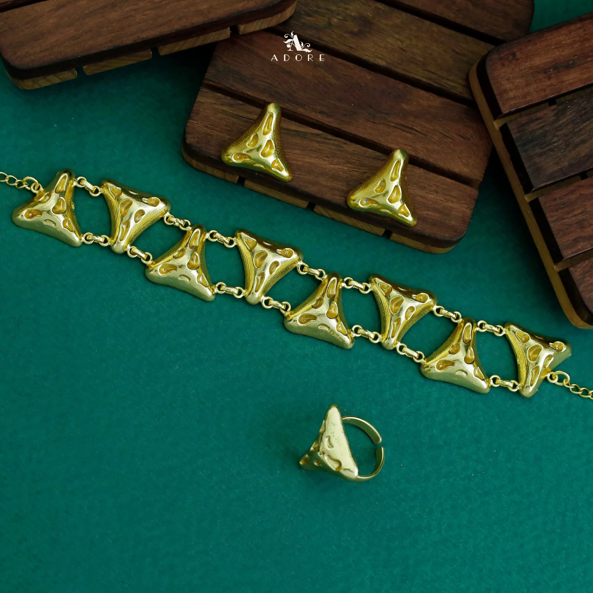 Golden Textured Triangle Combo
