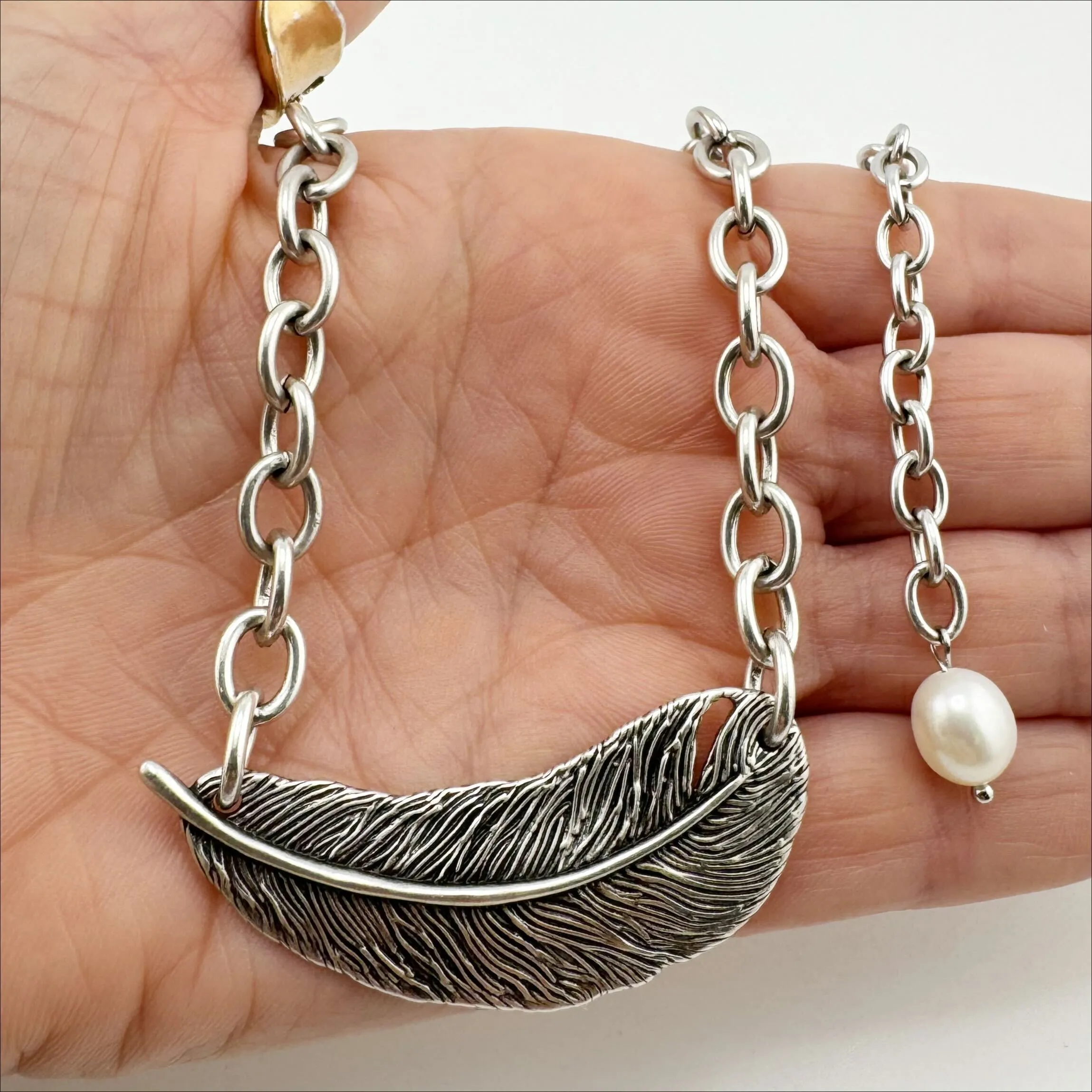 GRACE | FEATHER | Midi Choker