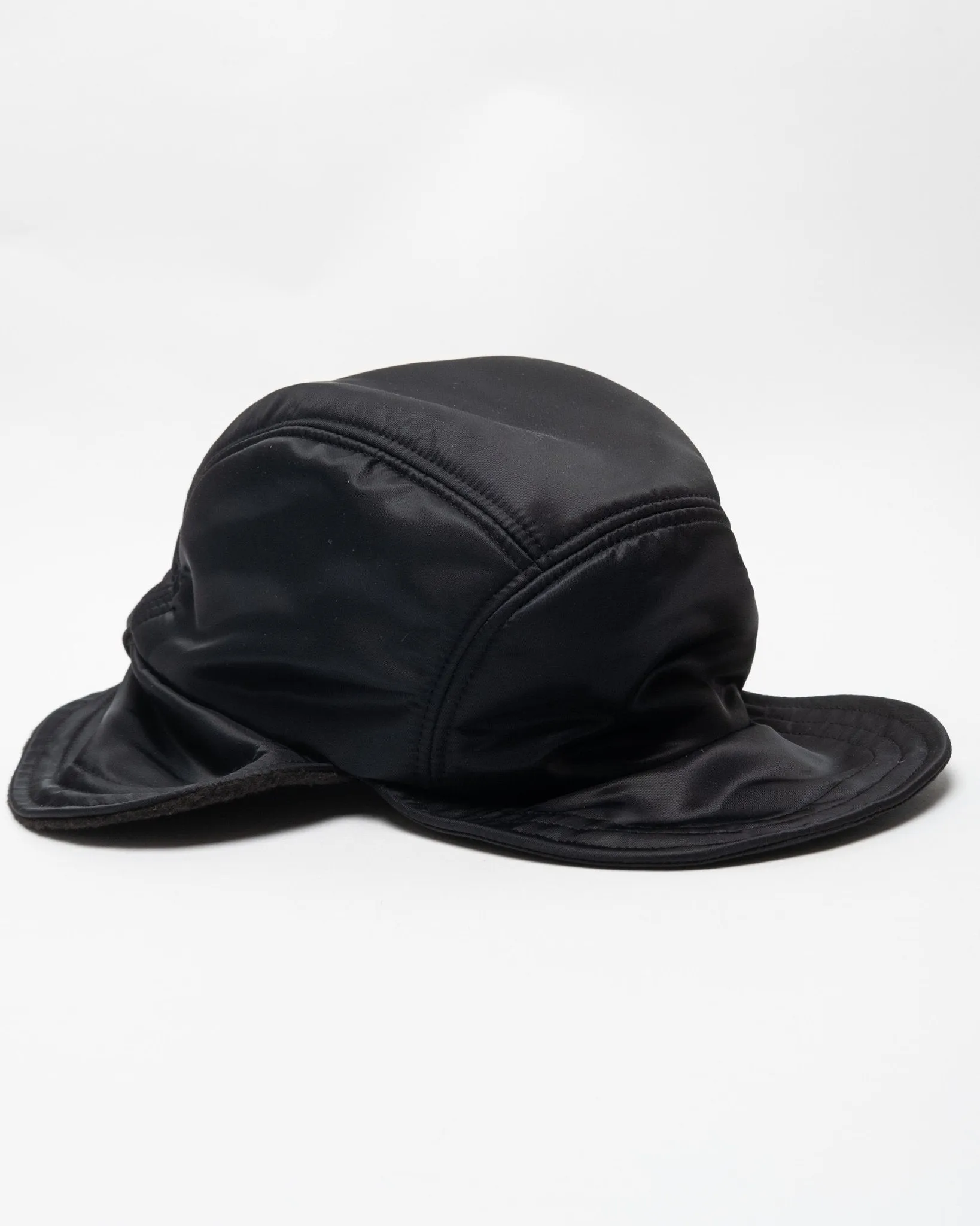 Lily Pad Hat Black