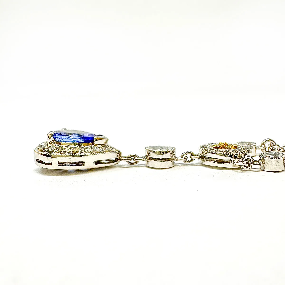 Parade 18K White Gold Pendant Necklace