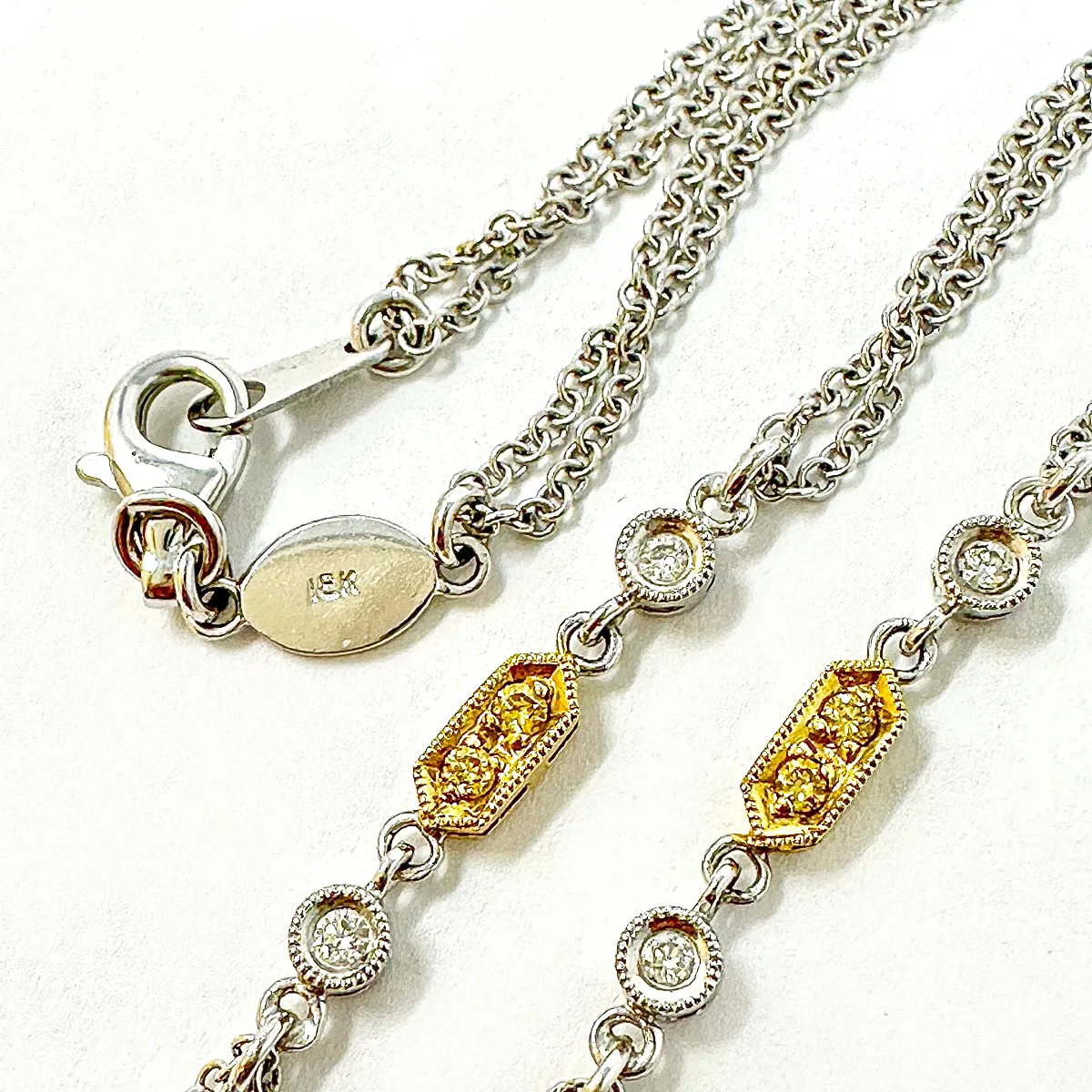 Parade 18K White Gold Pendant Necklace